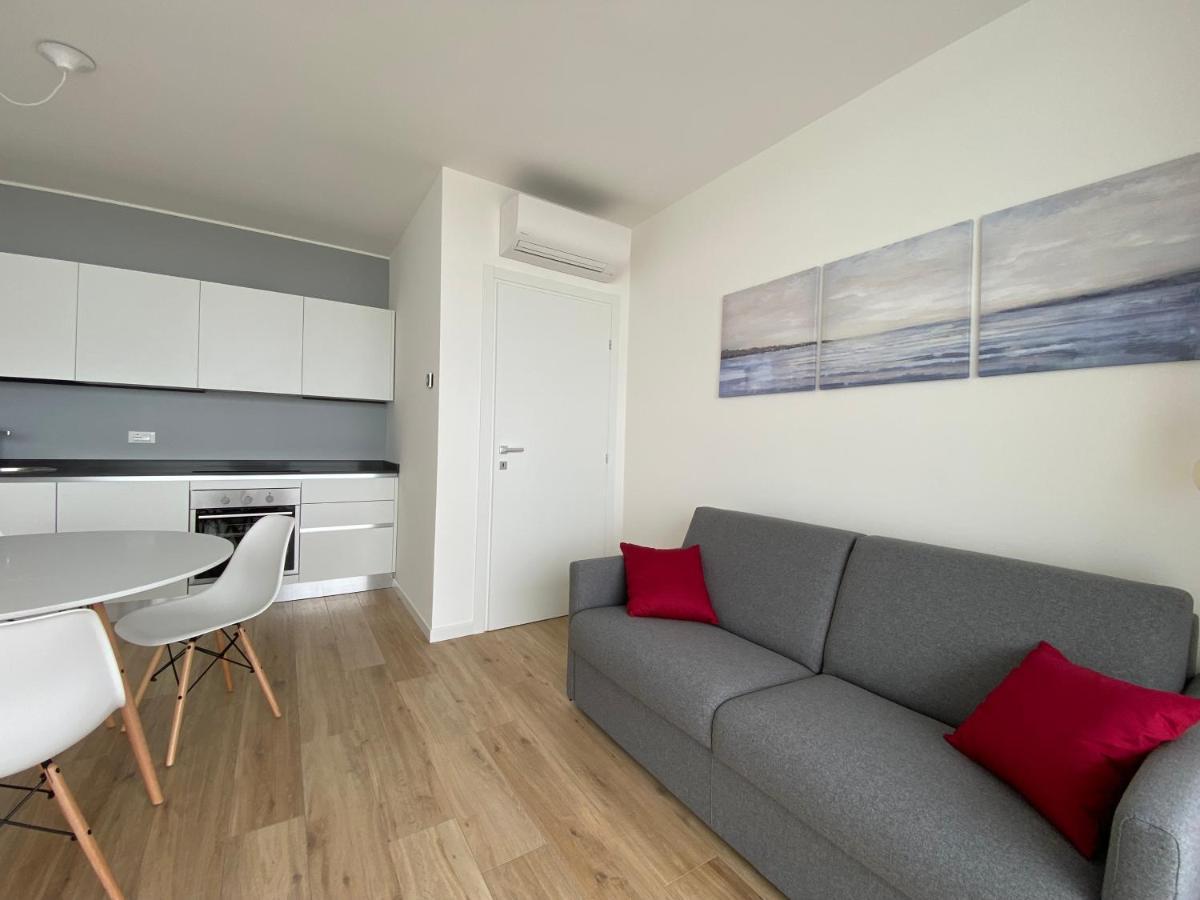 Podium Apartamento Lido di Jesolo Exterior foto